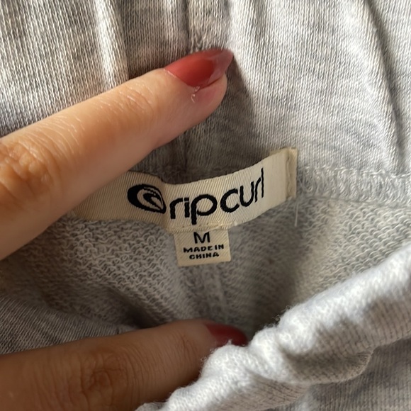 Rip Curl shorts - Picture 2 of 5